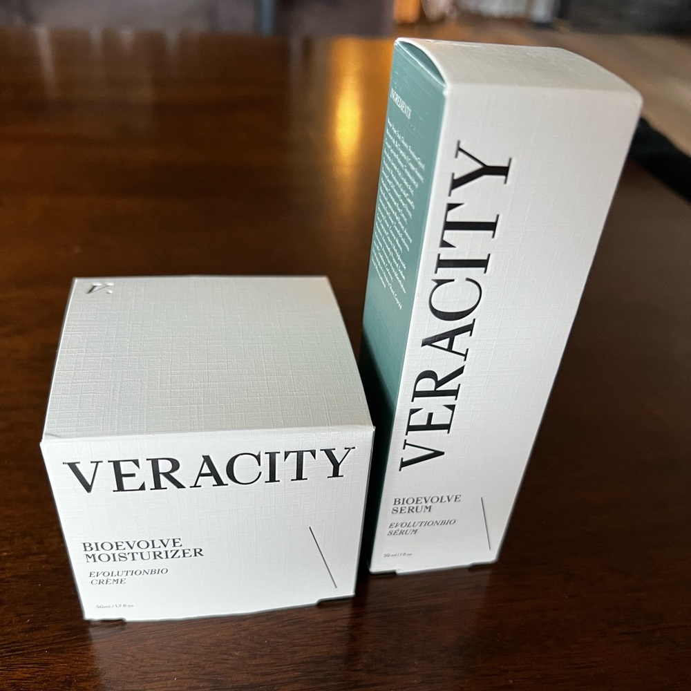 New in box. Veracity skincare set